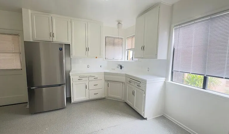 10131 Memphis Ave — Photo 6