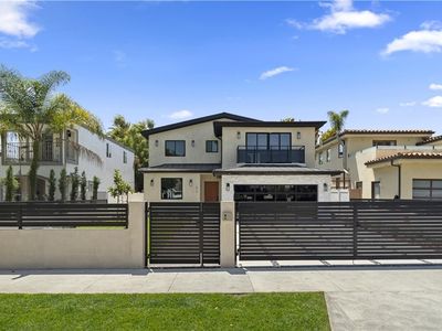 1917 Kelton Ave, Los Angeles, CA, 90025