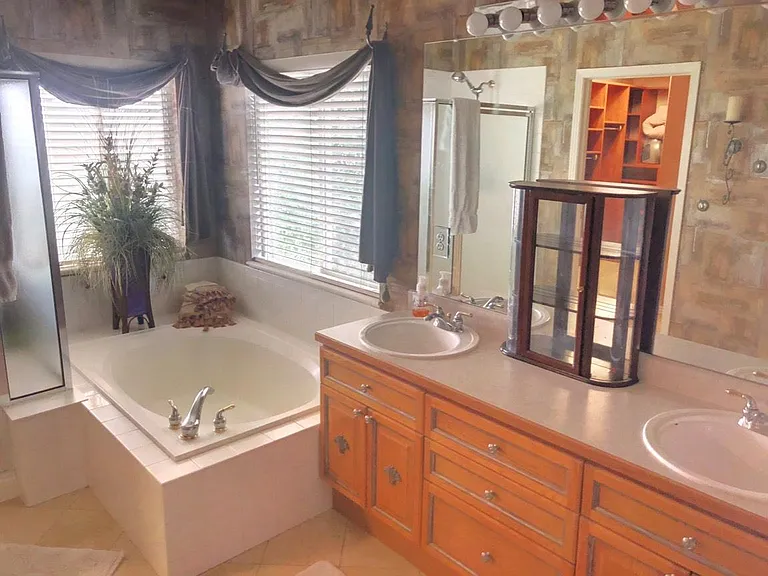17251 Cornerstone Ln — Photo 26