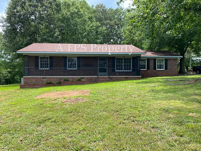 Building Photo - 583 S Holcomb Rd SW