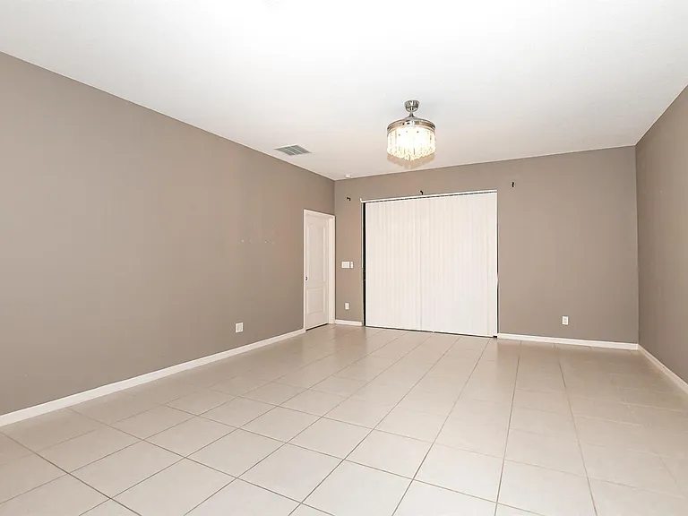 1618 Merriment Way — Photo 12