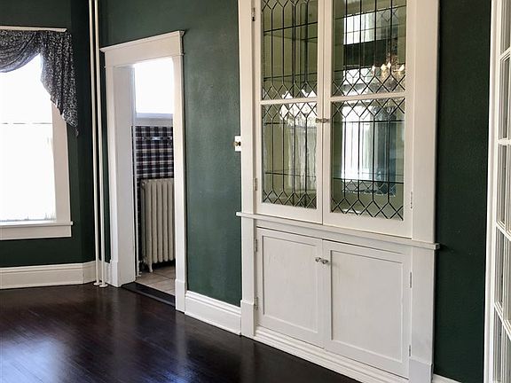 4th image of 114 N B St