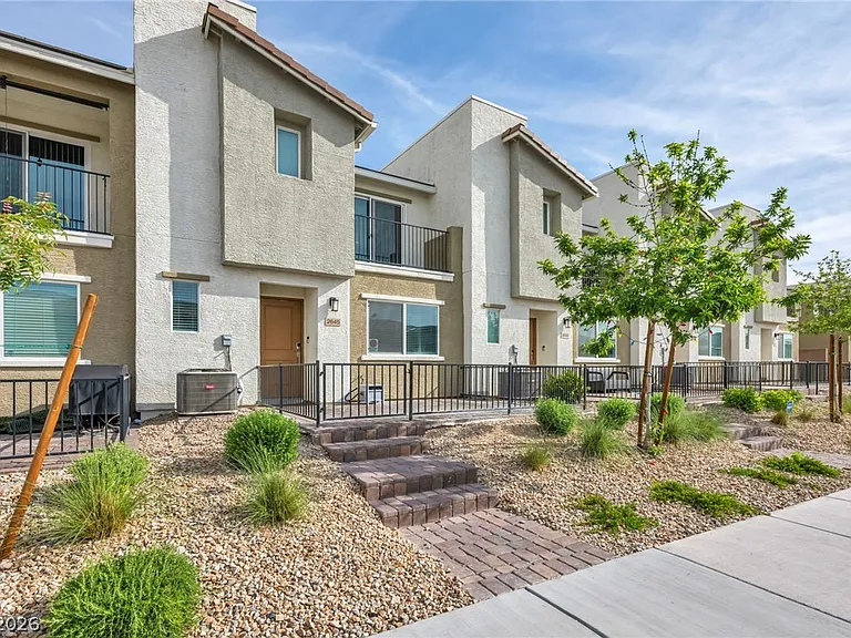 2645 Wimbledon White Ct — Photo 2