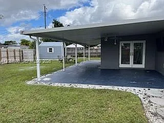 240 N 70th Way — Photo 19