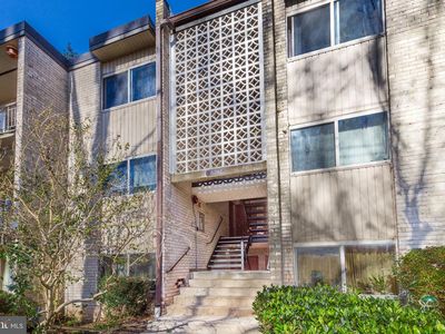 5202 Crossfield Ct #117, Rockville, MD, 20852