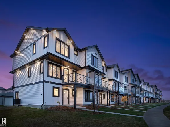 1198 Aster Blvd NW, Edmonton, AB T6T 2S2
