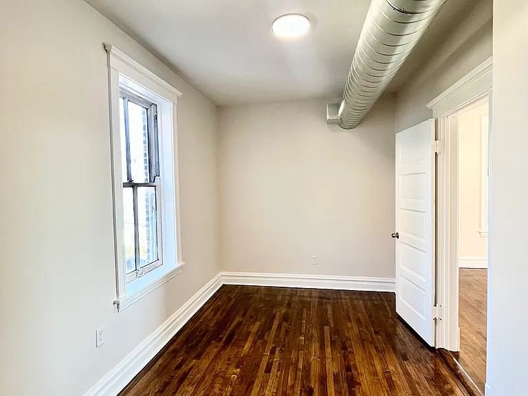 2636 W 23rd St #2R — Photo 6