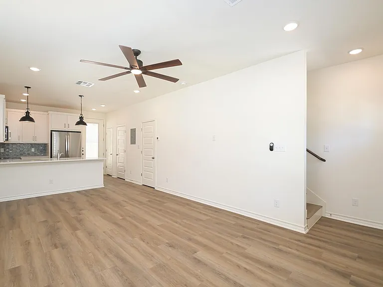 311 Ferguson Ave #202 — Photo 5