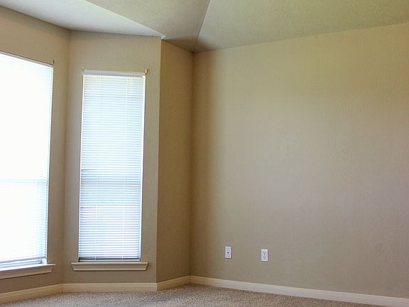 2nd image of 105 Ava Dr