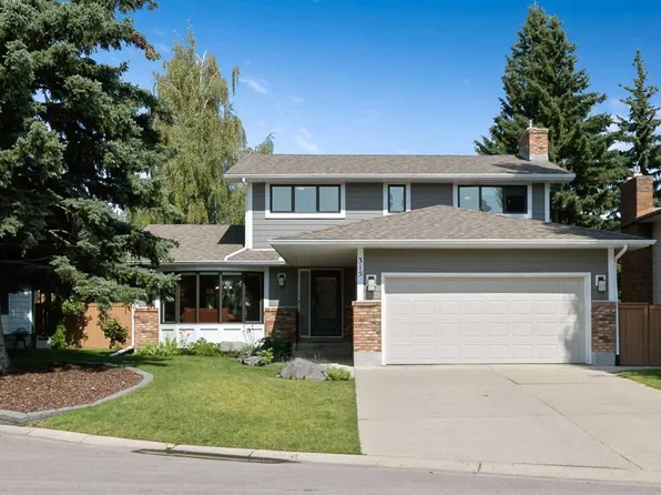 315 S Woodpark Pl SW, Calgary, AB T2W 2X9