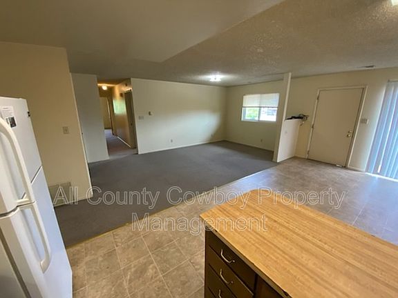 3rd image of 1314 Gibbon St APT E7