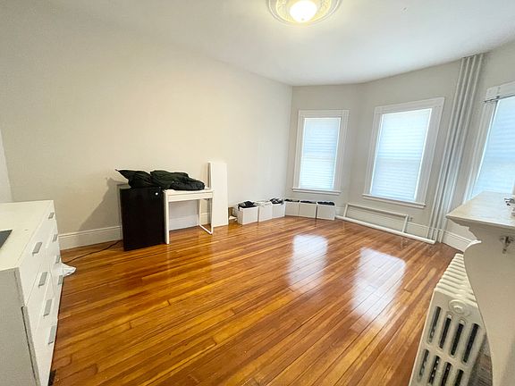 5th image of 158 Boston St #1L