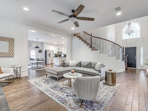2nd image of 6429 Blacktree Dr