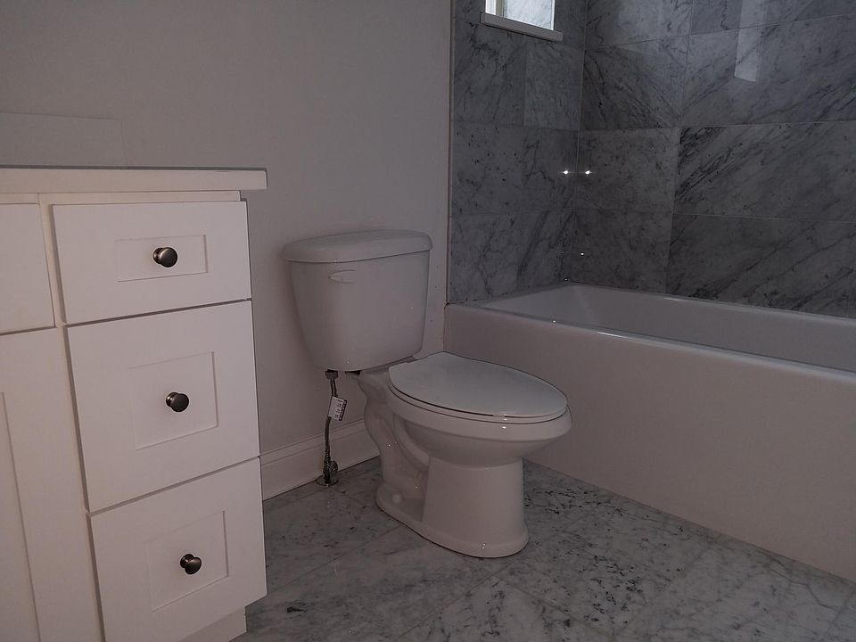 1st image of 1310 W Wrightwood Ave