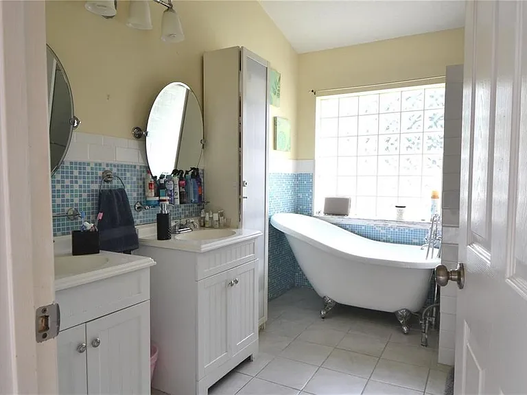 4924 Hook Hollow Cir — Photo 18