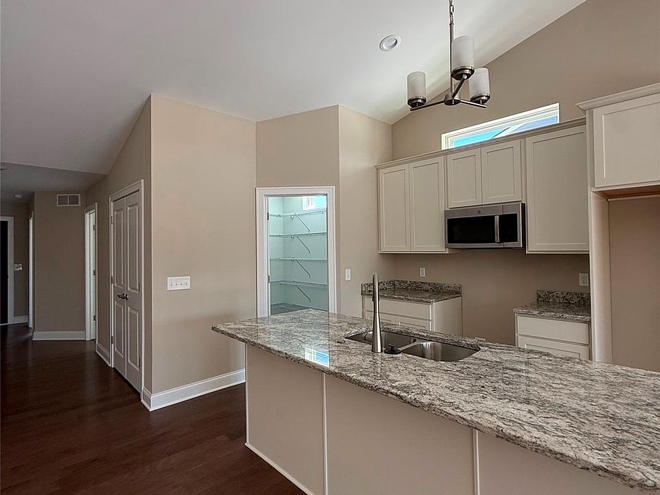 1079 Camellia Cir #33, photo 10