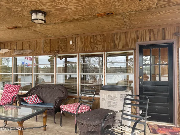 2634 Lakeview Cir, Alford, FL 32420