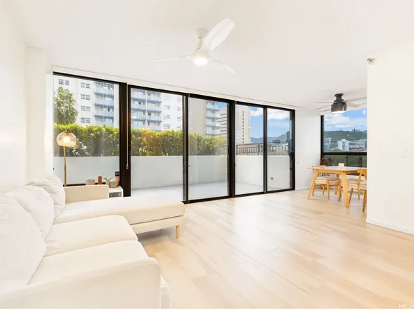 876 Curtis St APT 605, Honolulu, HI 96813