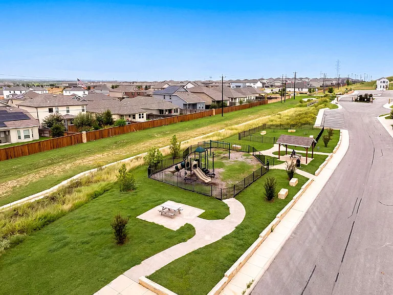 7215 Magnolia Vlg #101 — Photo 42