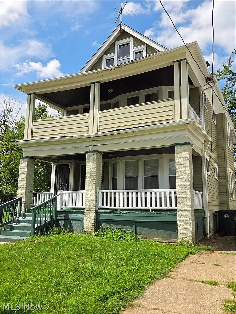 2 bed, 1.0 bath, $1,000 — Photo 3