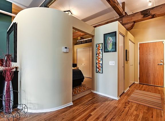 2nd image of 1525 S Michigan Ave APT 310
