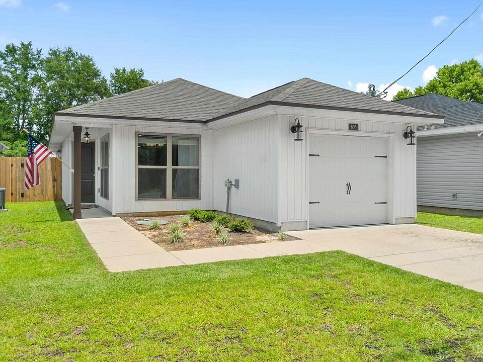 1st image of 806 W Detroit Blvd
