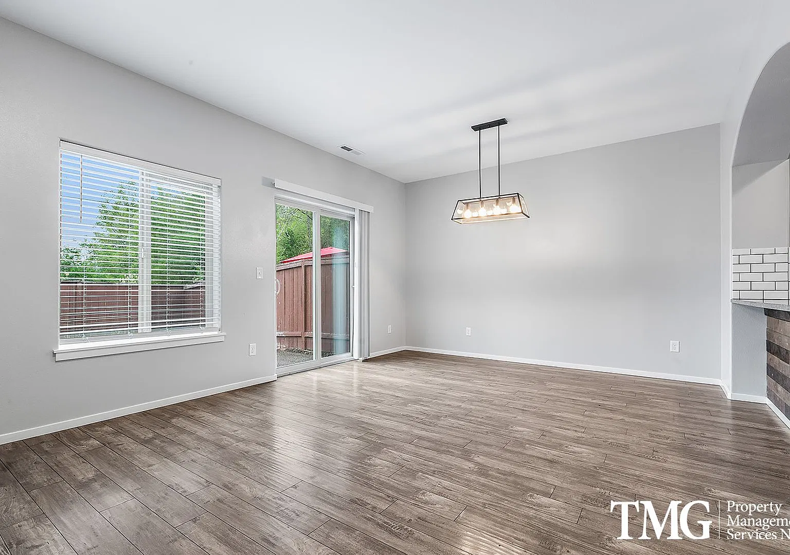 End Unit 3 Bedroom 2.5 Bathroom Townhome in Beautiful Community! — Photo 3