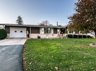 113 S Long St, Warren, IL 61087