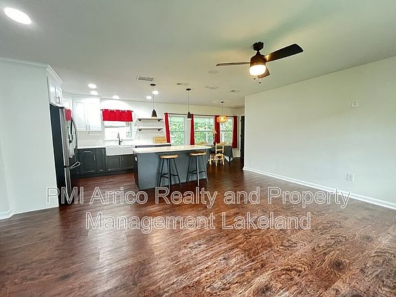 4th image of 1127 Afton St