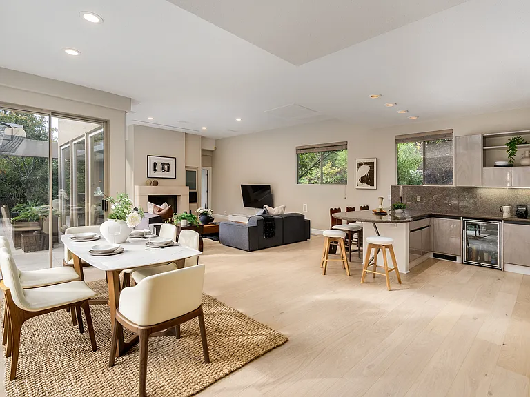 4257 Golden Oak Ct — Photo 18