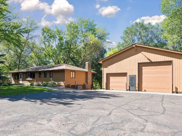 2725 Nelson Rd, Delano, MN 55328