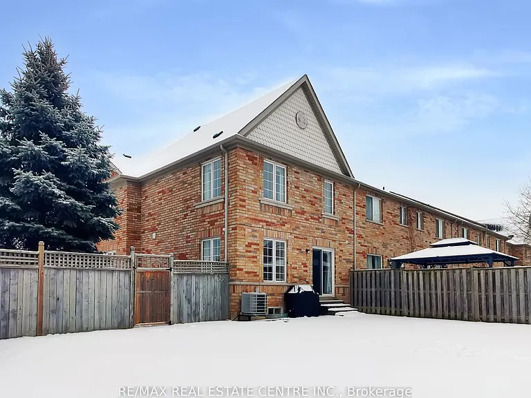 3941 Stardust Dr — Photo 43