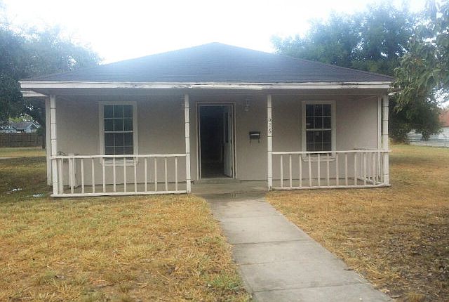 1st image of 626 E Santa Gertrudis Ave