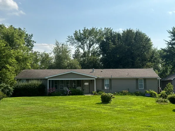20950 Wahrman Rd, New Boston, MI 48164