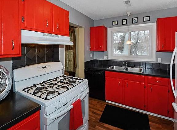 5th image of 175 River Woods Ln