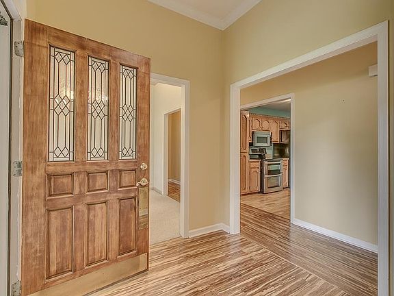 5th image of 112 Cedar Forest Dr