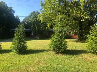 8552 Gumlog Rd, Young Harris, GA 30582