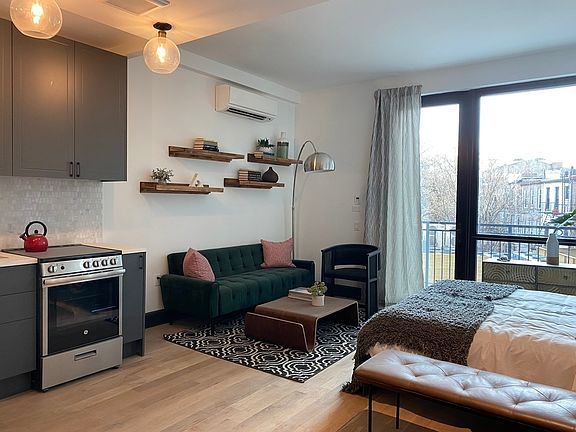 4th image of 1134 Fulton St #445