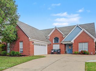 1262 Greenwich Dr, Hernando, MS 38632