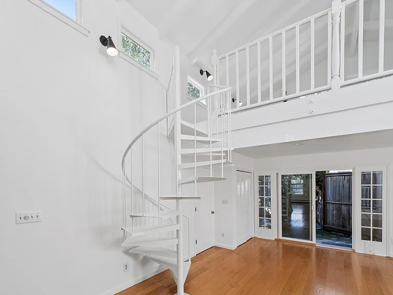 71 Mountain View Ave — Photo 16