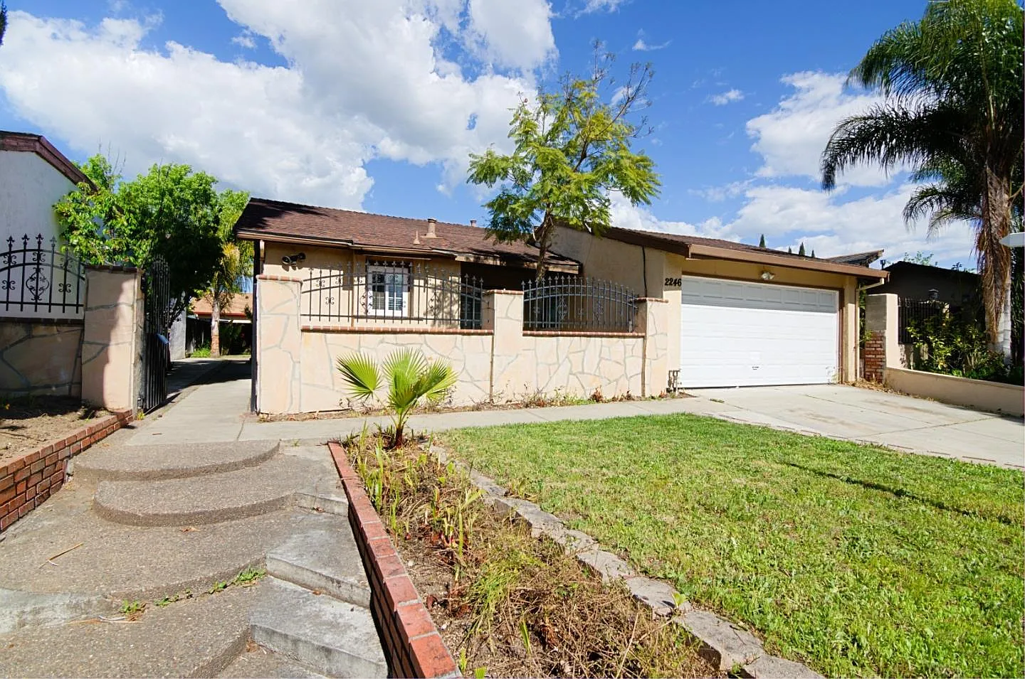 2246 Denair Ave photo 1