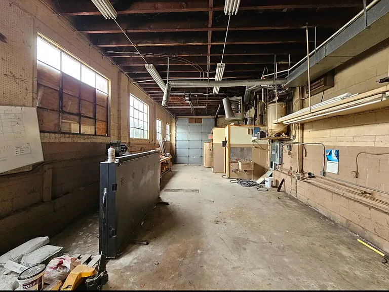 312 Parker Ave — Photo 8