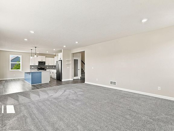 5th image of 1497 Summit Ct