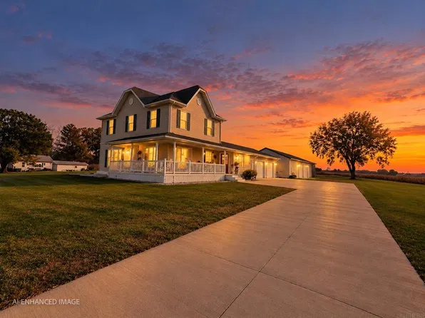 914 S Cherry St, Shell Rock, IA 50670