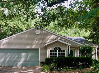 1636 N Timberline Dr, Fayetteville, AR 72704
