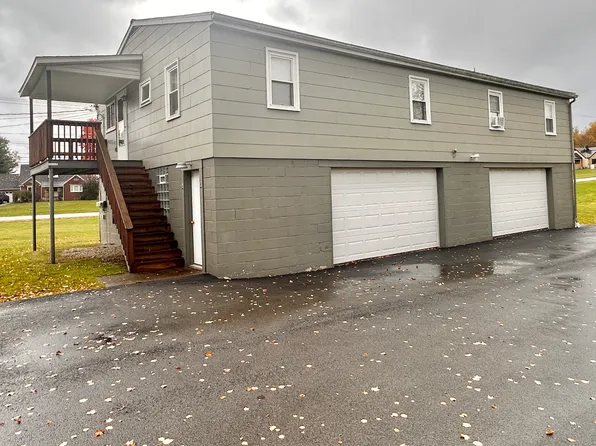 107 Adelaide Rd #A, Connellsville, PA 15425