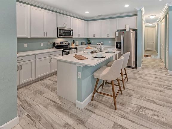 5th image of 10051 Bonita Fairways Dr