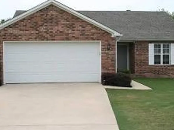 1131 Sandino Dr, Jonesboro, AR 72405