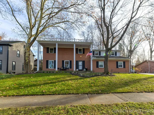 2735 Barfield Dr SE, Grand Rapids, MI 49546