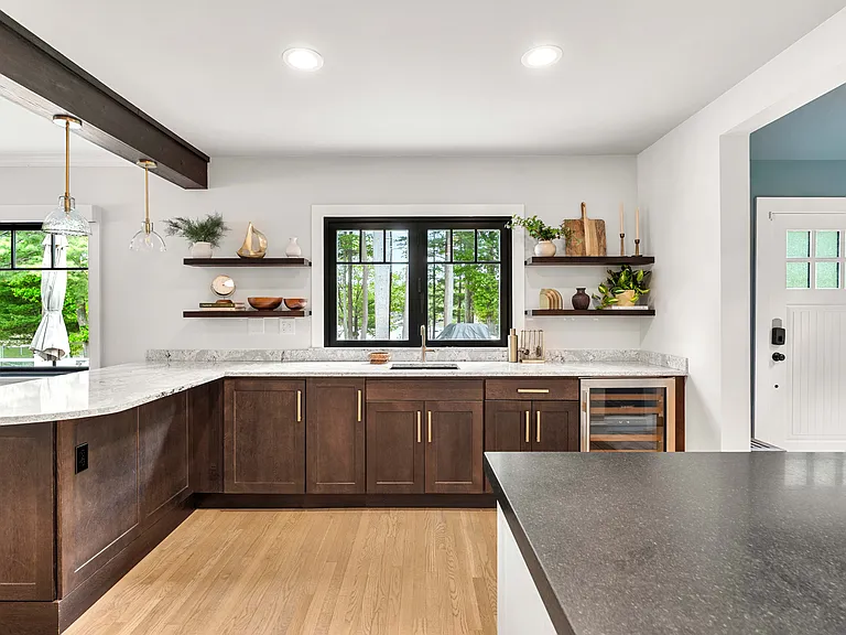 6 Sagamore Grv — Photo 8